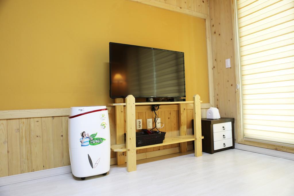 Haevichi Pension Seogwipo Ngoại thất bức ảnh