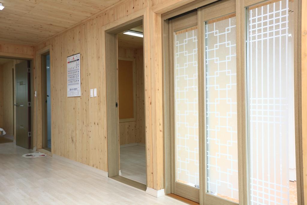Haevichi Pension Seogwipo Ngoại thất bức ảnh